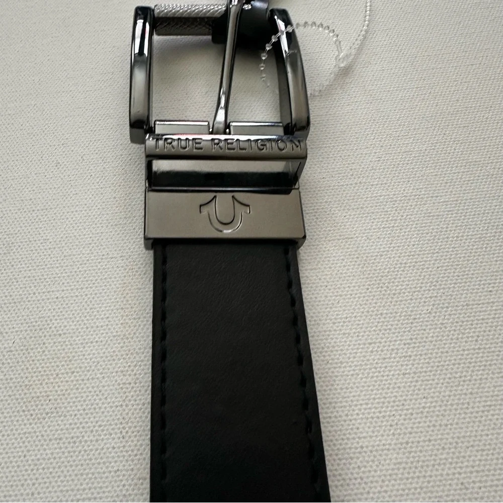 True Religion Black Men’s Reversible Belt with Polished Gunmetal Buckle Size 34